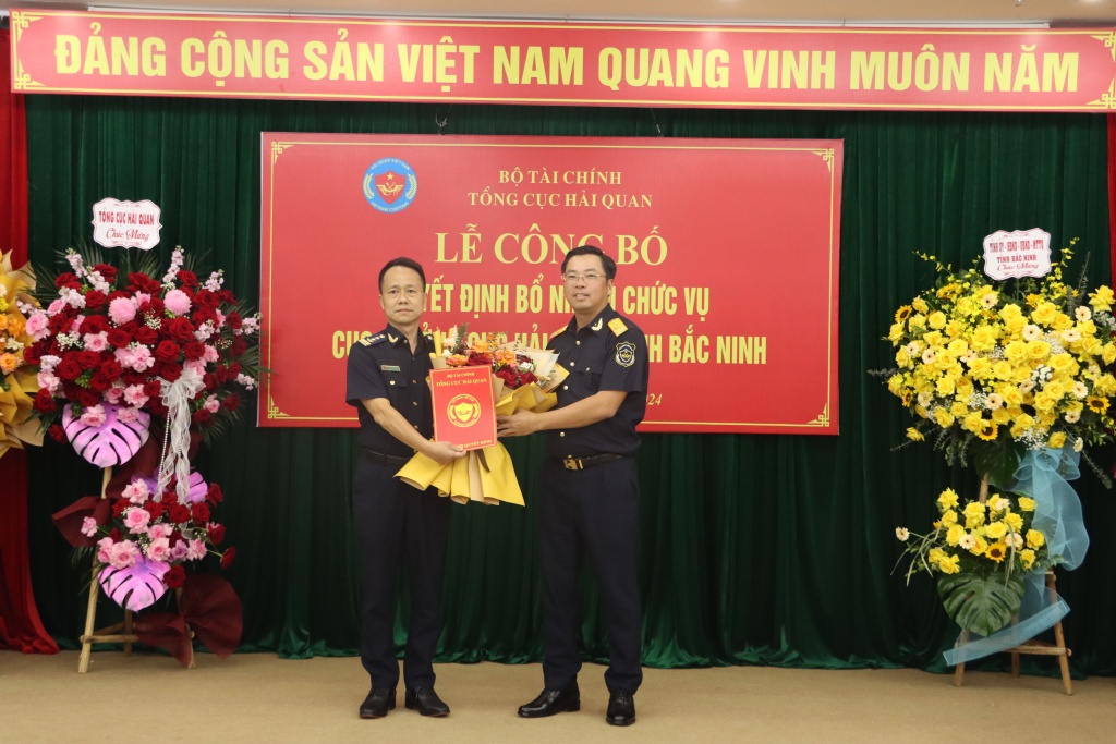 Bổ nhiệm Cục trưởng Cục Hải quan Bắc Ninh Phạm Chí Thành