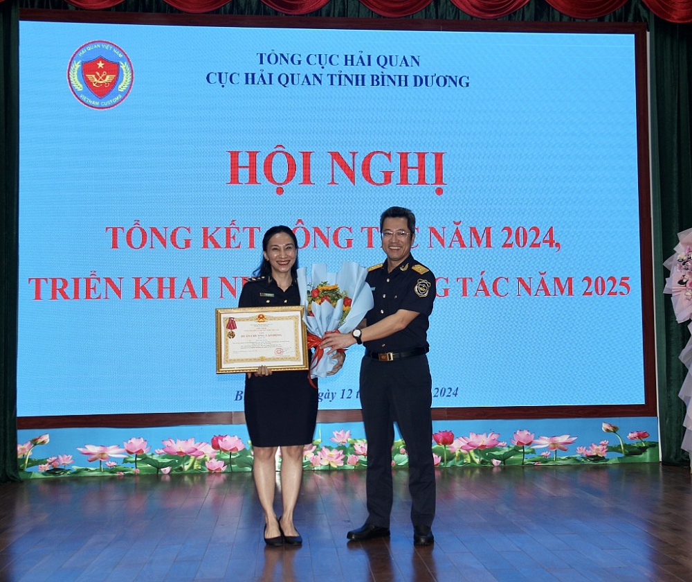 Hải quan Bình Dương thu ngân sách vượt chỉ tiêu 16.800 tỷ đồng